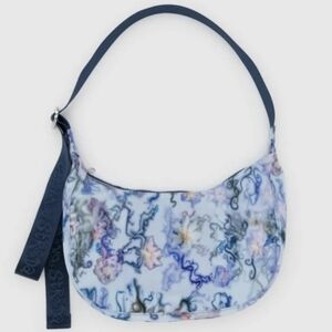 NWT BAGGU X COLLINA STRADA MEDIUM NYLON CRESCENT BAG - BLUE THORNS